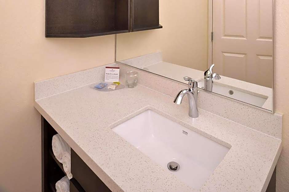 Candlewood Suites Bloomington-Normal By IHG