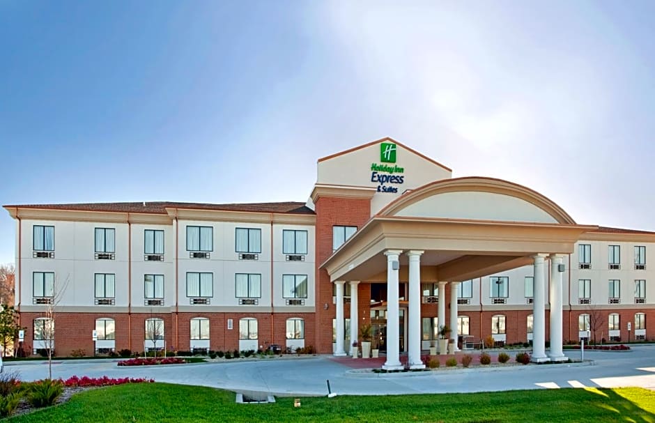 Holiday Inn Express Hotel & Suites St Charles By IHG