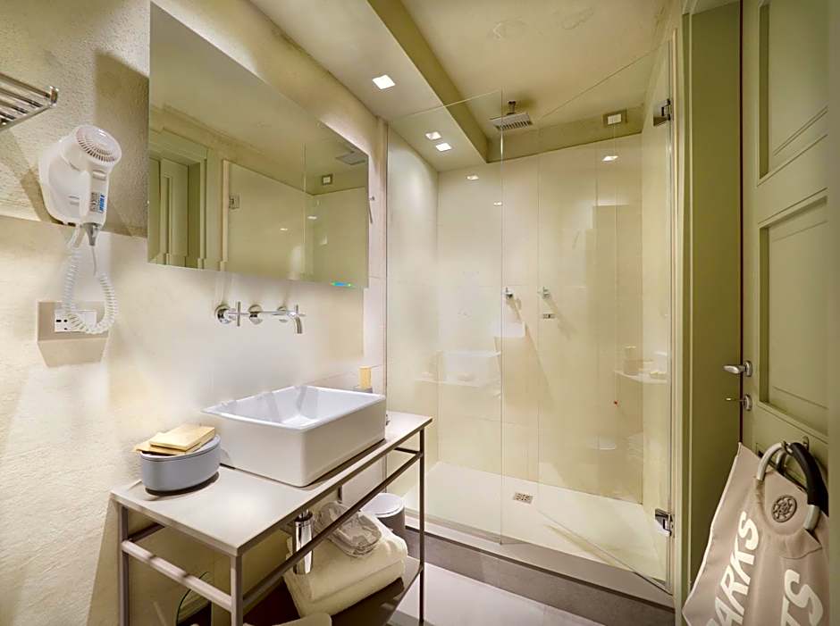 Villa Sassolini Suite & Rooms - Country Boutique Hotel