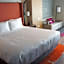 La Quinta Inn & Suites by Wyndham Perry
