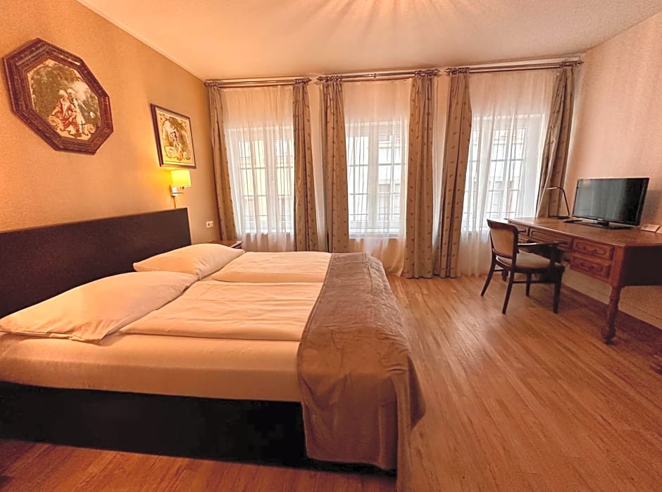 Hayk Altstadthotel & Appartements