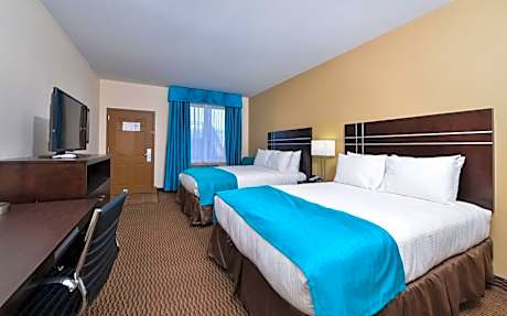 2 Queen Beds-Suite-Smoking-Free Wifi- Coffeemaker-Hairdryer-39 Inch Flat Panel