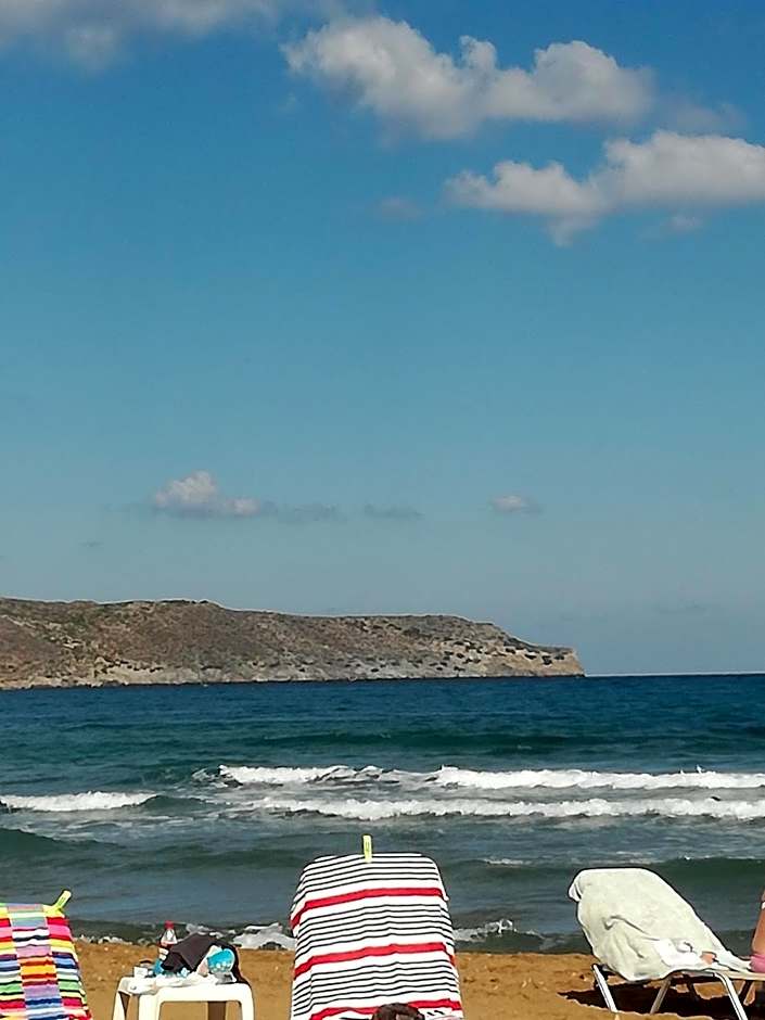 Vetoulas Suites n Studios in Stalos beach