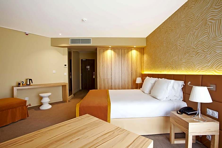Golden Tulip Avignon Le Paradou