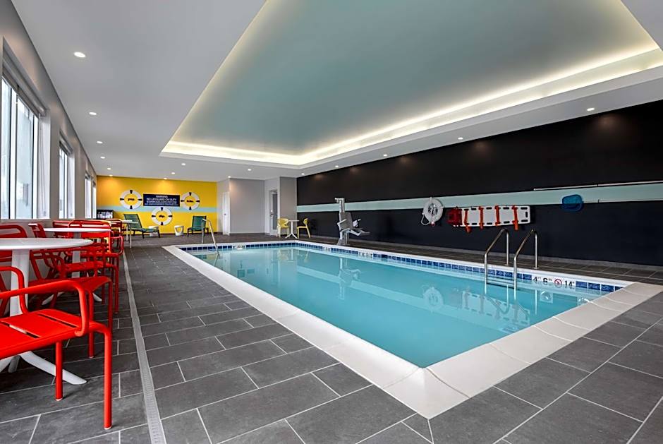 Tru by Hilton Anderson