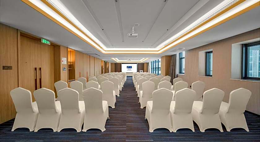 Holiday Inn Express Rongcheng Science and Technolo By IHG