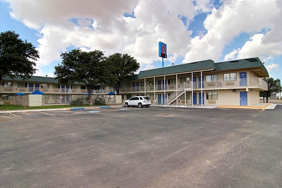 Motel 6-Fort Stockton, TX