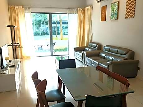 Superior Three-Bedroom Apartment with Terrace