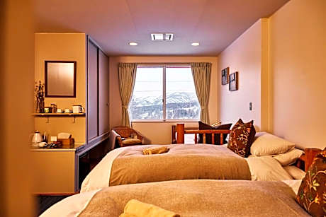Canopy Lodge - Boutique Lodge at Hakuba Cortina