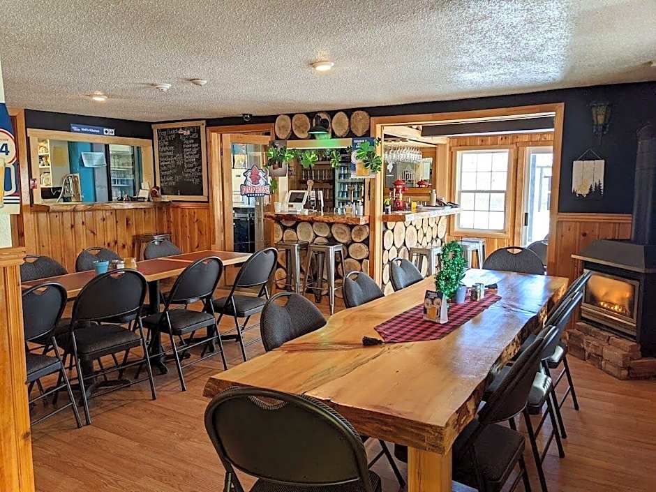 Crabbe Mountain Inn