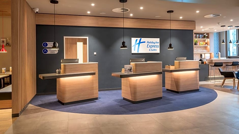 Holiday Inn Express and Suites Potsdam
