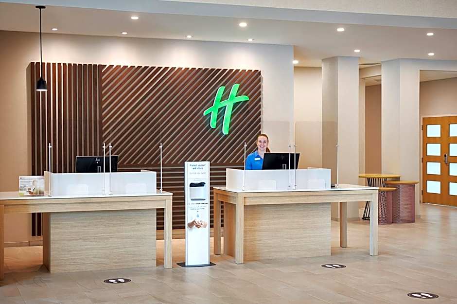 Holiday Inn & Suites Oakville at Bronte By IHG