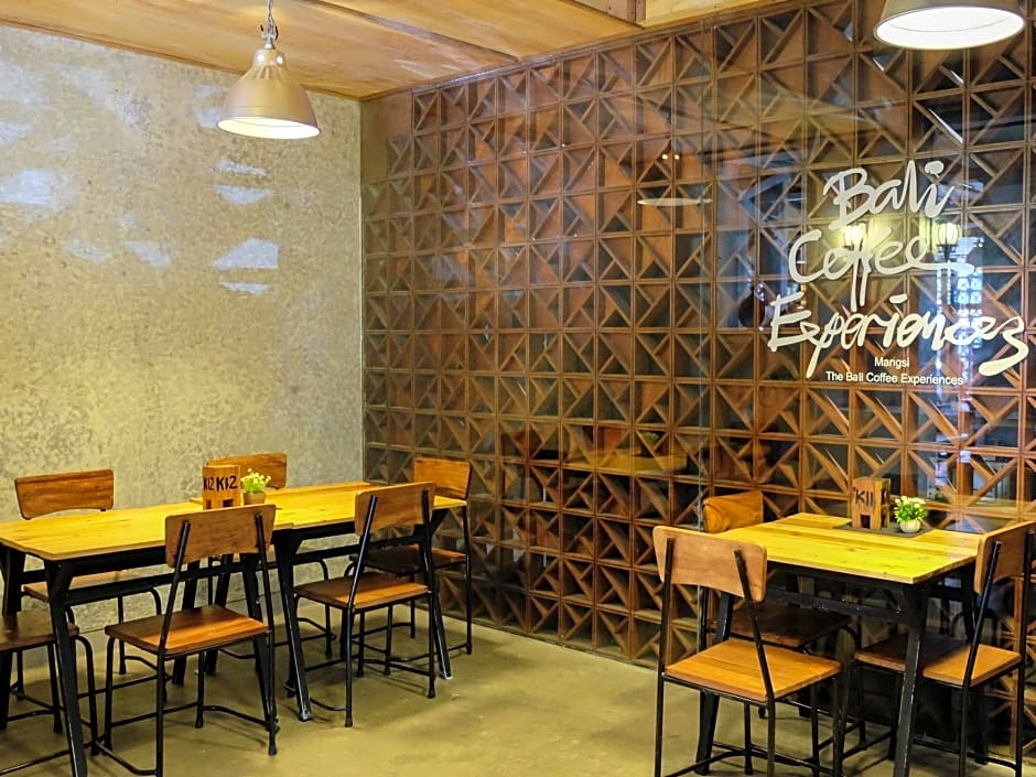 J Hotel Kuta