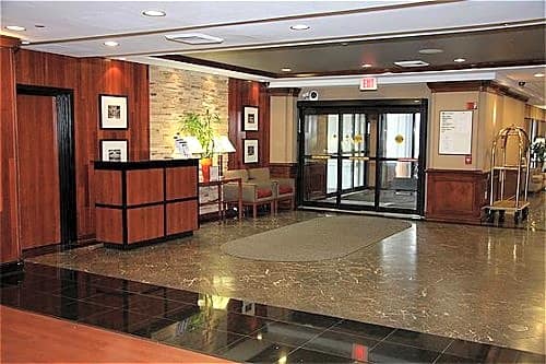 Crowne Plaza Newark Airport