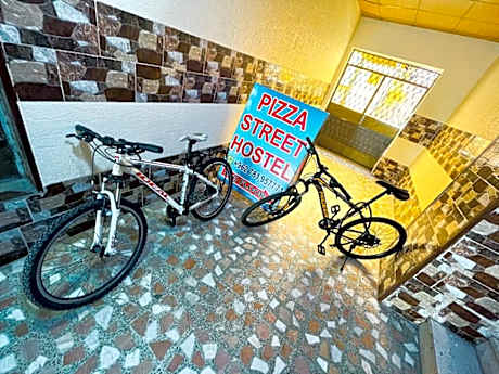 Pizza Street Hostel