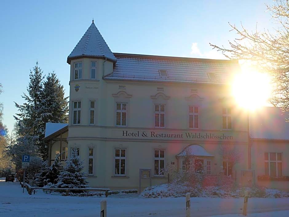 Hotel & Restaurant Waldschlosschen