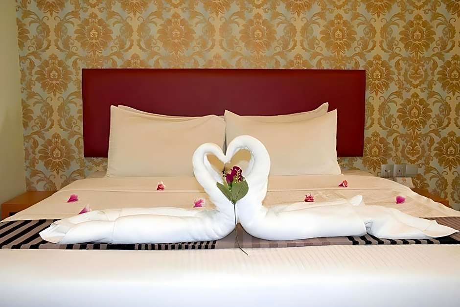 Prince 33 Hotel