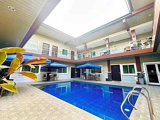 Jo Carter's Hotel & Suites Angeles City