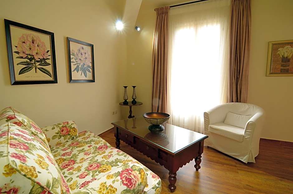 Korina Gallery Hotel