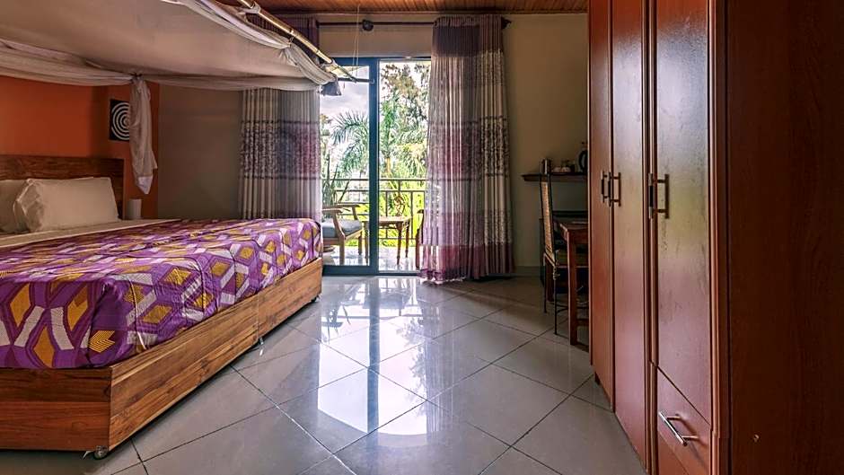 Heaven Restaurant & Boutique Hotel