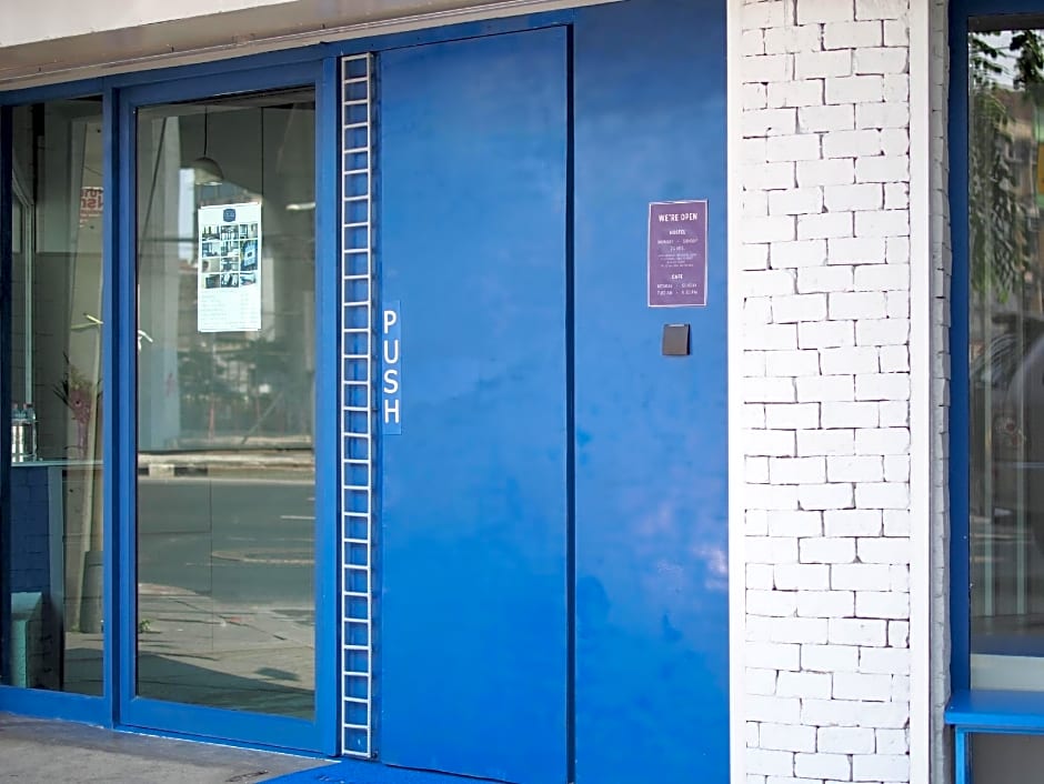 Loftel Station Hostel