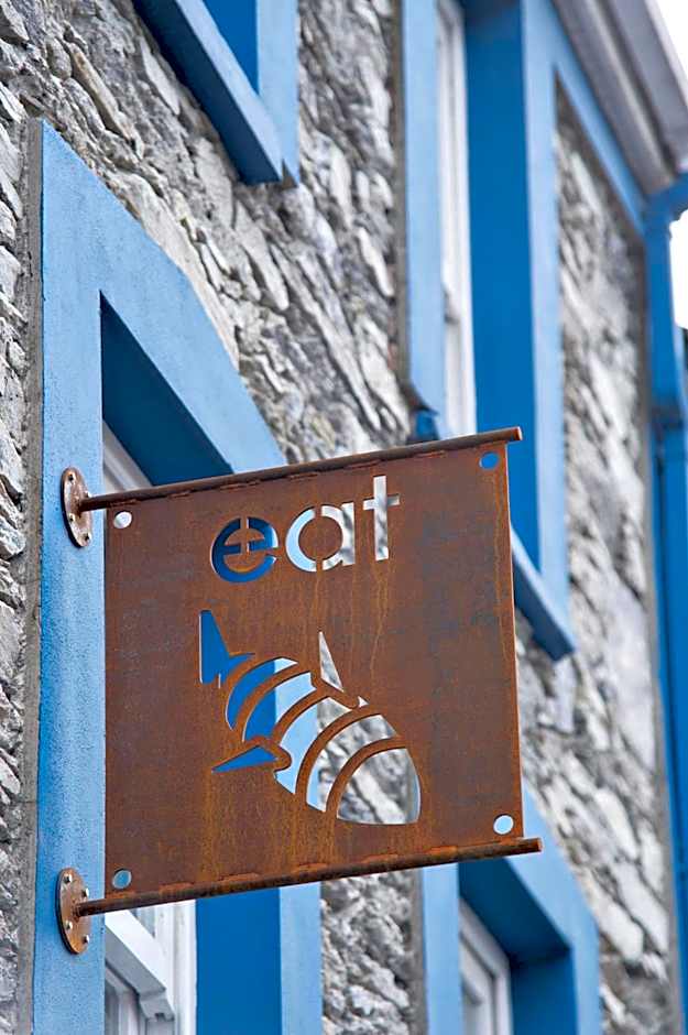 Quinlan & Cooke Boutique Townhouse and QCs Seafood Restaurant