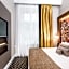 Hotel Moments Budapest