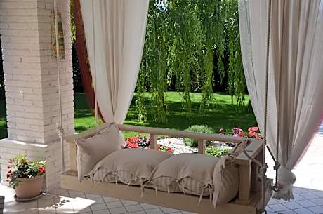 Asso Bed & Breakfast