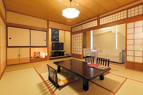 Japanese-Style Family Room - Non-Smoking