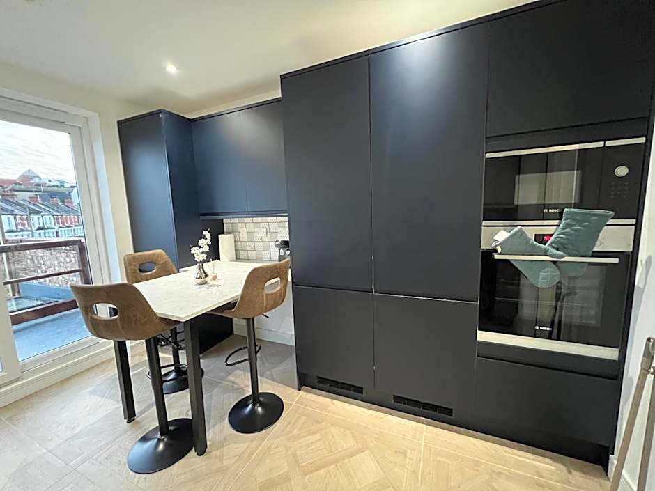 Luxurious London Studios