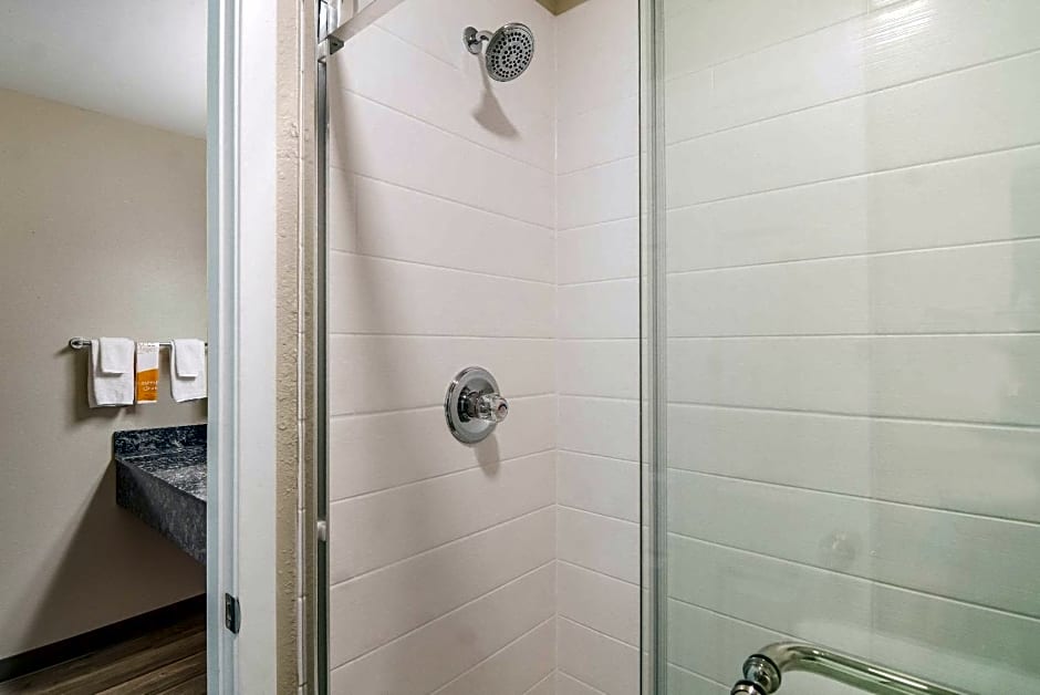 Quality Inn & Suites Dallas-Cityplace