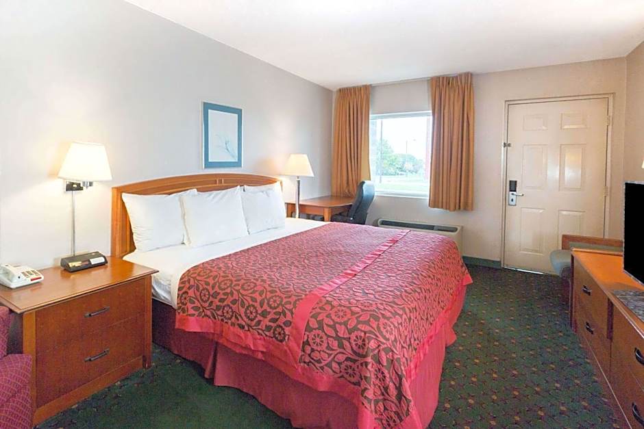 Days Inn by Wyndham Richmond