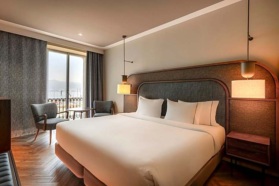 AC Hotel Palacio Universal