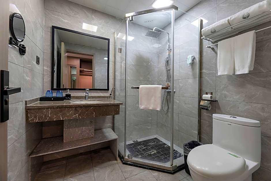 GYA Jiaxing Tongxiang City Century Avenue Hotel
