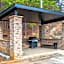 Comfort Inn & Suites Cartersville - Emerson Lake Point