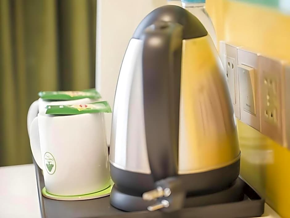 Vatica Tianjin Jinnan District AEON Shopping Plaza Hotel