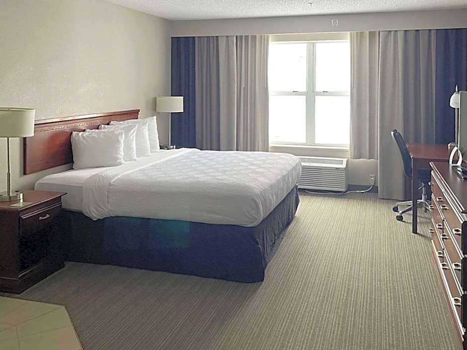 Country Inn & Suites by Radisson, Houghton, MI