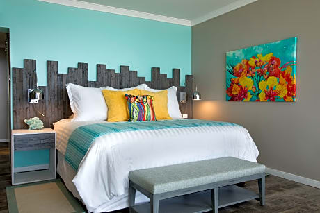 Luxury 3 Bedroom Oceanfront Suite