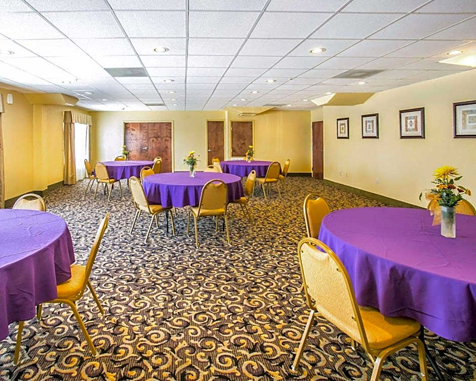 Sleep Inn & Suites Gonzales near Palmetto State Park