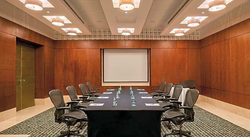 Safir Hotel And Residences Kuwait - Fintas