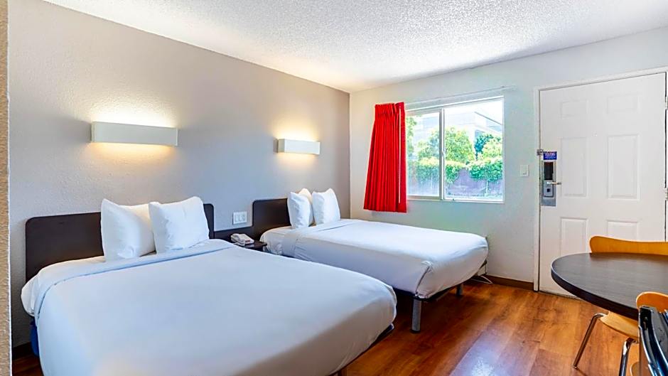 Motel 6-Pleasanton, CA