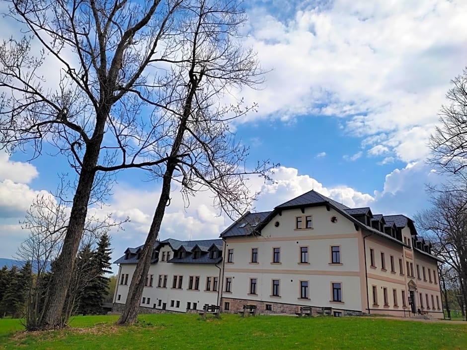 Hotel Poutní Dům