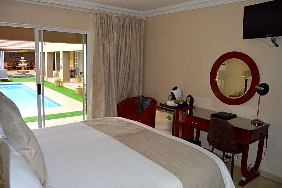 Lakeview Boutique Hotel & Conference Center