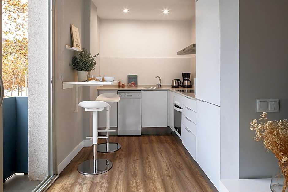 Feelathome Poblenou Beach Apartments