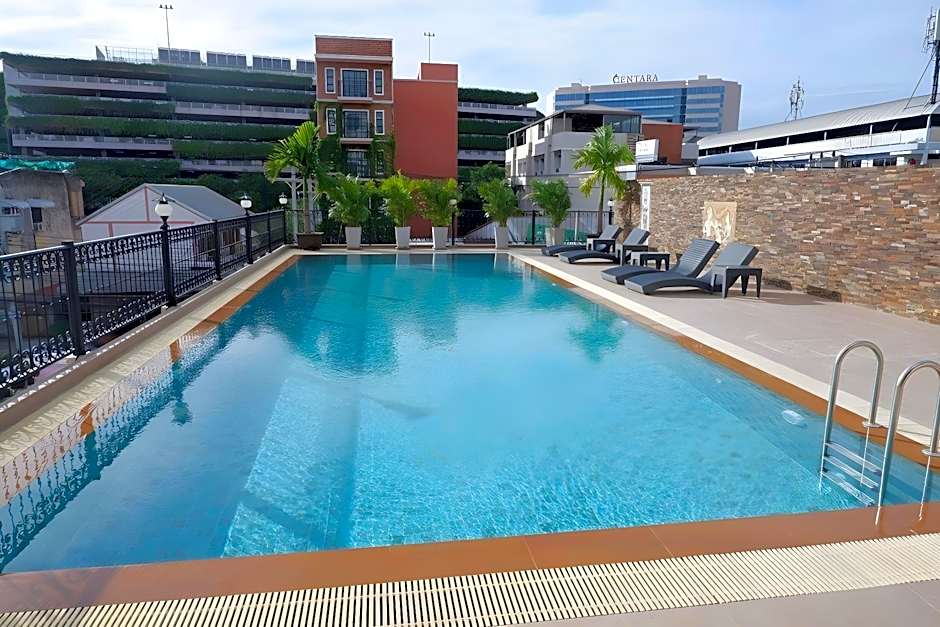 Banbua Grand Udon Hotel