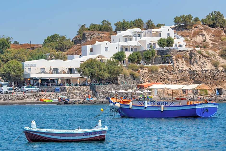 Akrotiri Hotel