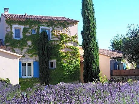 Clos des Lavandes - Chambres et Suites de charme climatisées-Luberon