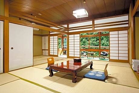 Japanese-Style Superior Room with Shared Bathroom