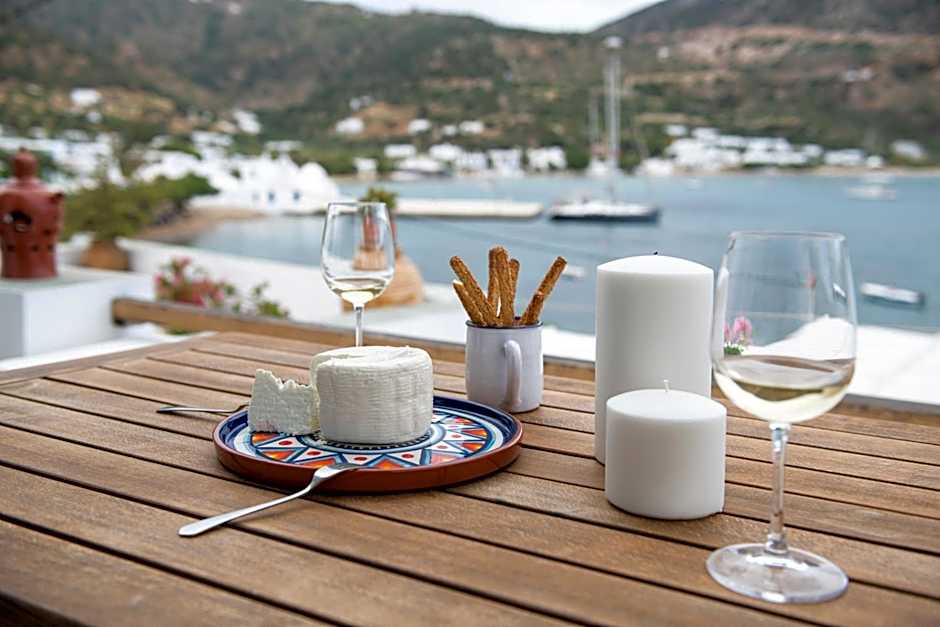 Archipelago Sifnos - Seaside Accommodation