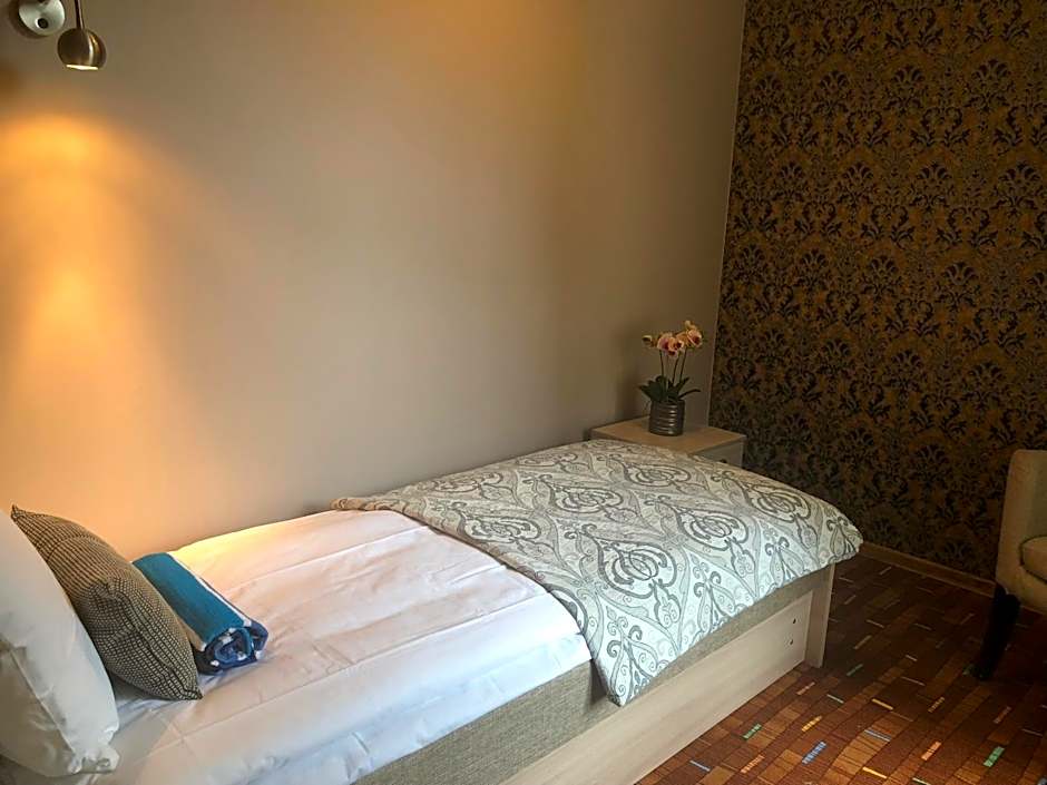 Villa Kadriorg Hostel